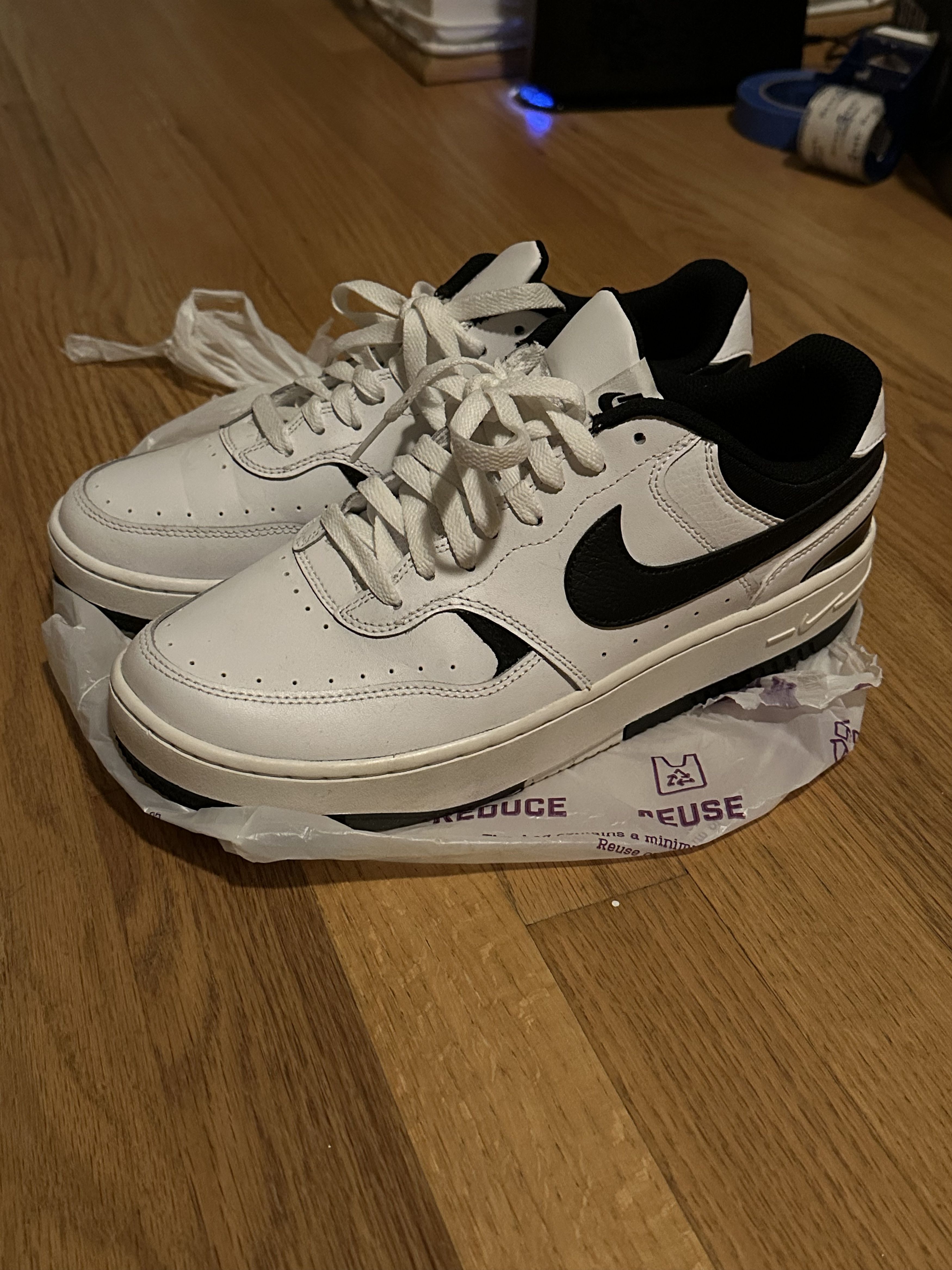 Nike Nike Gamma Force White/Black Women's Size 11 - DX9176-100 Size US 9.5 / IT 39.5 - 3 Thumbnail