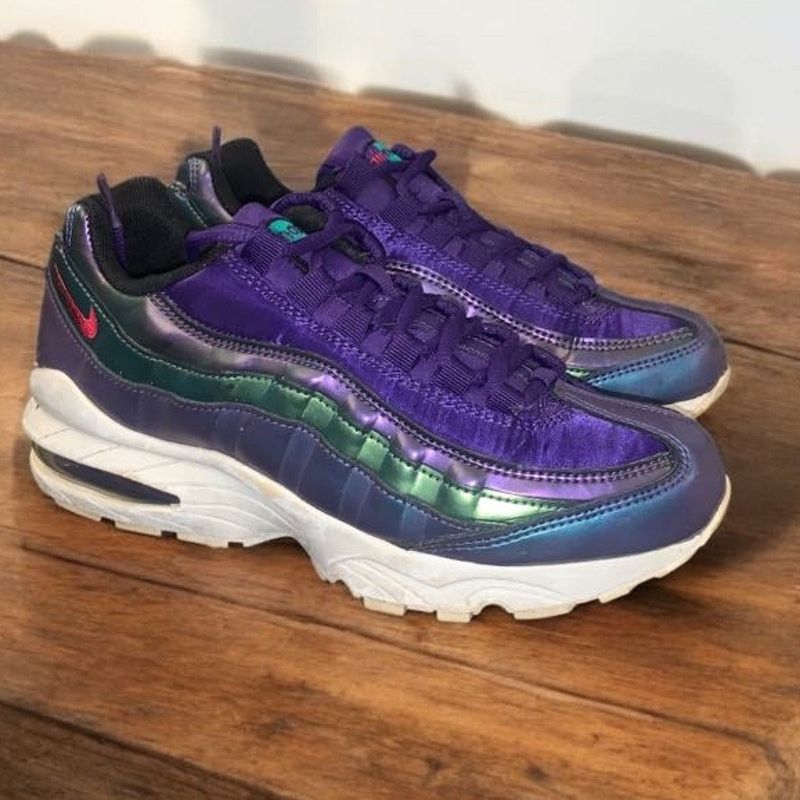Nike Nike AIR MAX 95 SE Court 6Y Metallic Purple Shoe AJ1899-500 Size US 8 / EU 41 - 3 Thumbnail