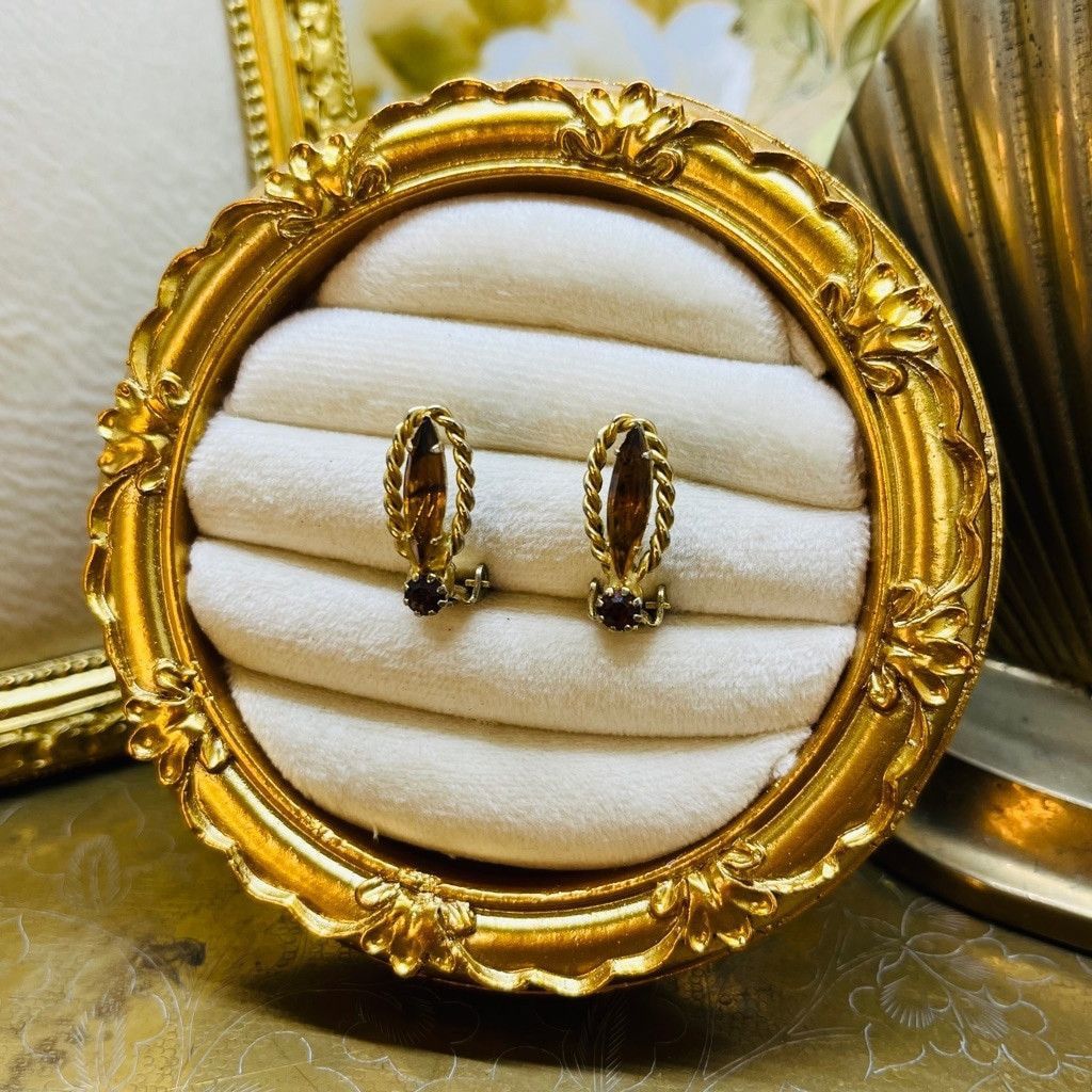 Vintage Vintage Topaz Clip On Earrings Gold Toned Metal and Brown Size ONE SIZE - 1 Thumbnail