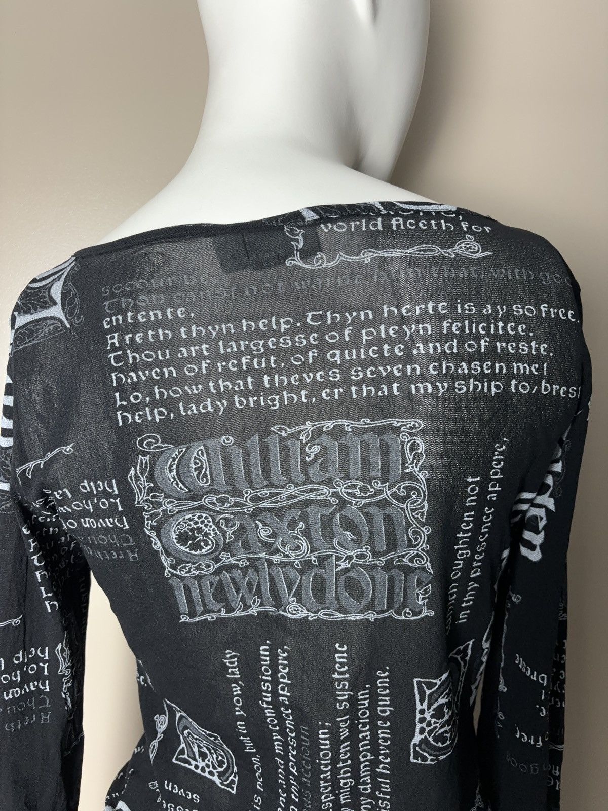 Vintage Vintage Gothic Printed Mesh Crop Top Long Sleeve Shirt Size M / US 6-8 / IT 42-44 - 5 Thumbnail