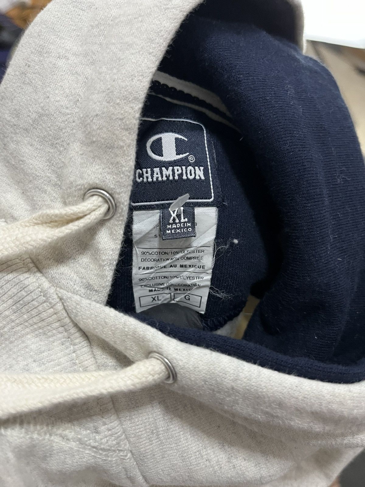 Champion Vintage 1990s grey champion small logo hoodie vintage Size US L / EU 52-54 / 3 - 6 Thumbnail