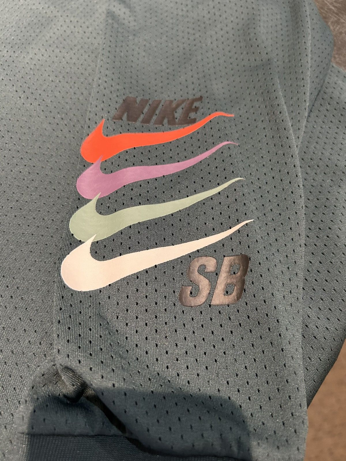 Nike Nike SB Mesh Long Sleeve Size US XXL / EU 58 / 5 - 3 Thumbnail