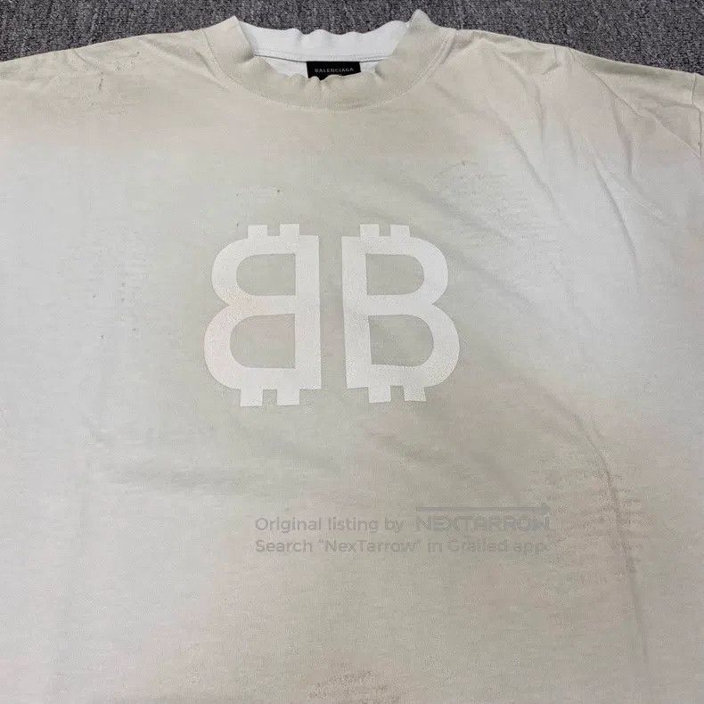 Balenciaga Balenciaga Off-White Destroyed Bitcoin Double B Short Slee Size US M / EU 48-50 / 2 - 6 Thumbnail