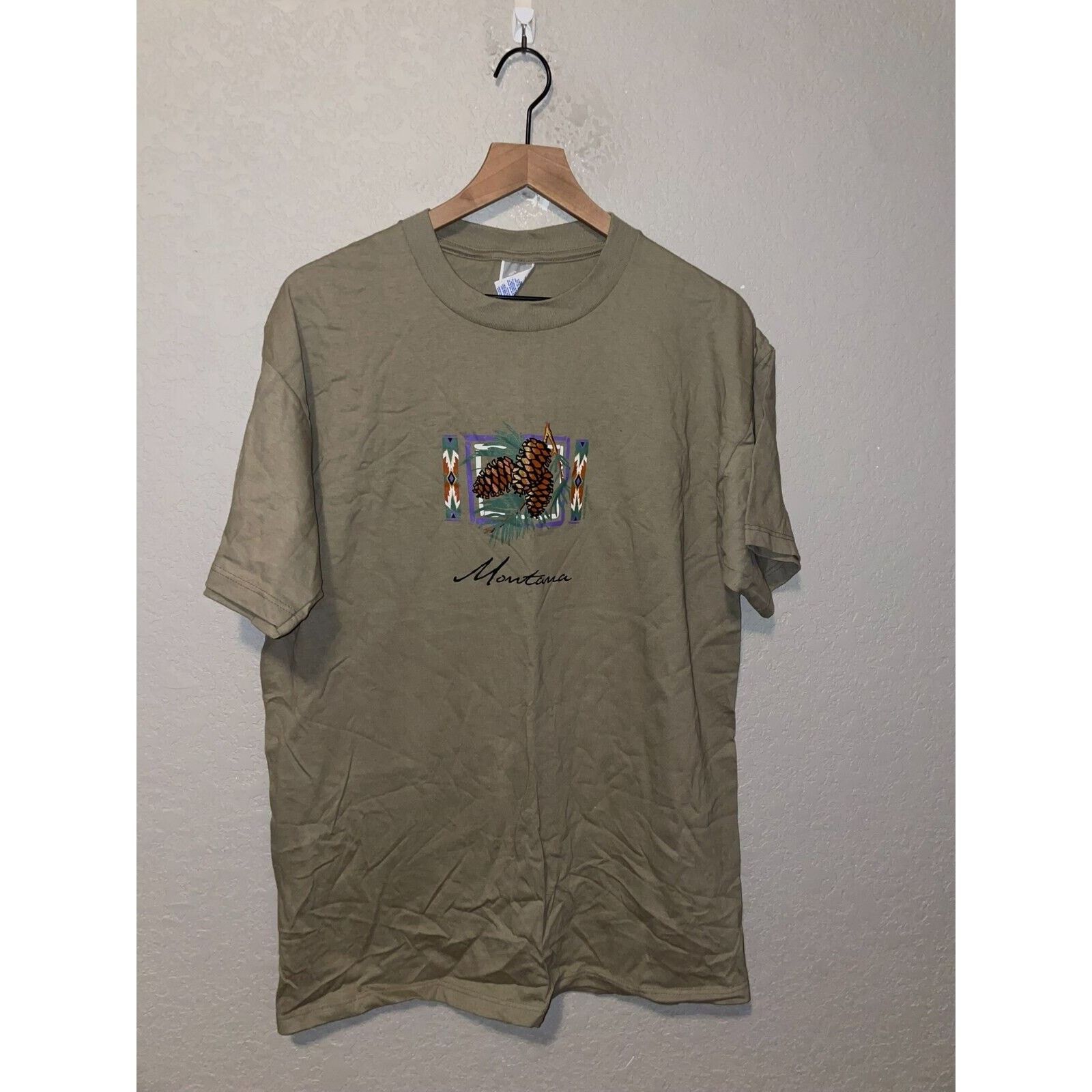 Jerzees Vintage Montana Brown Shirt Pinecone Tee VTG 90s 1997 Large Size US L / EU 52-54 / 3 - 1 Thumbnail