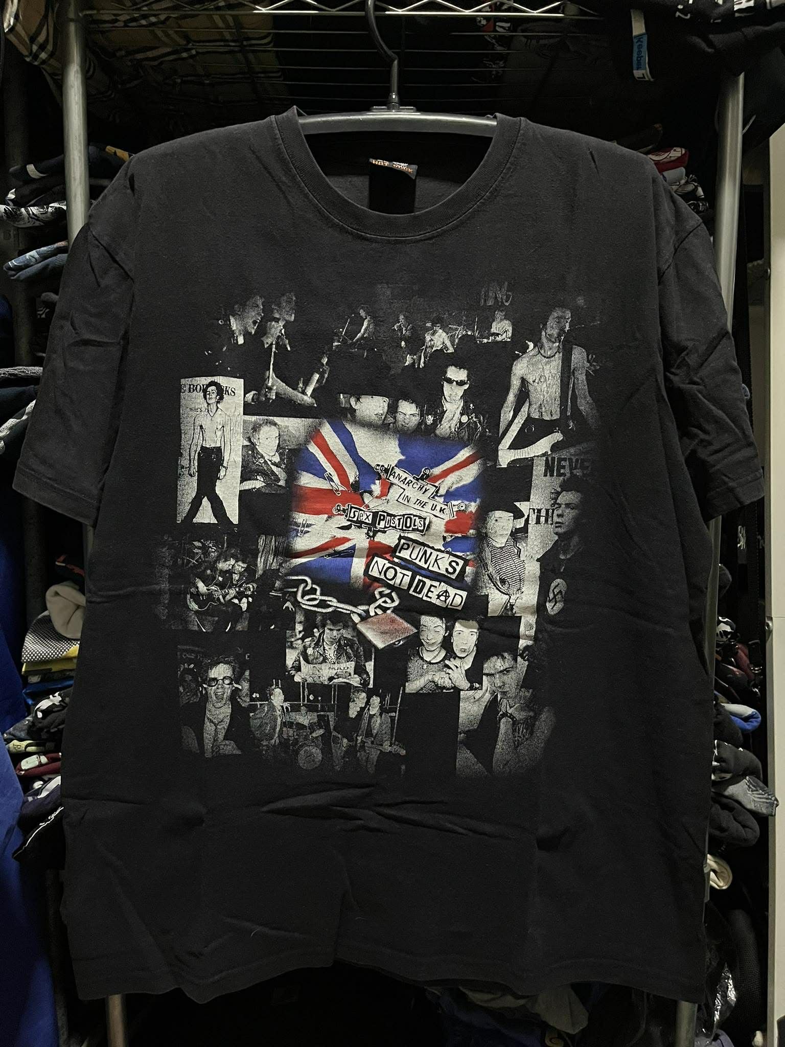 Band Tees Sex Pistols Anachy in The UK Punk Rock Band Tee Size US XL / EU 56 / 4 - 1 Thumbnail