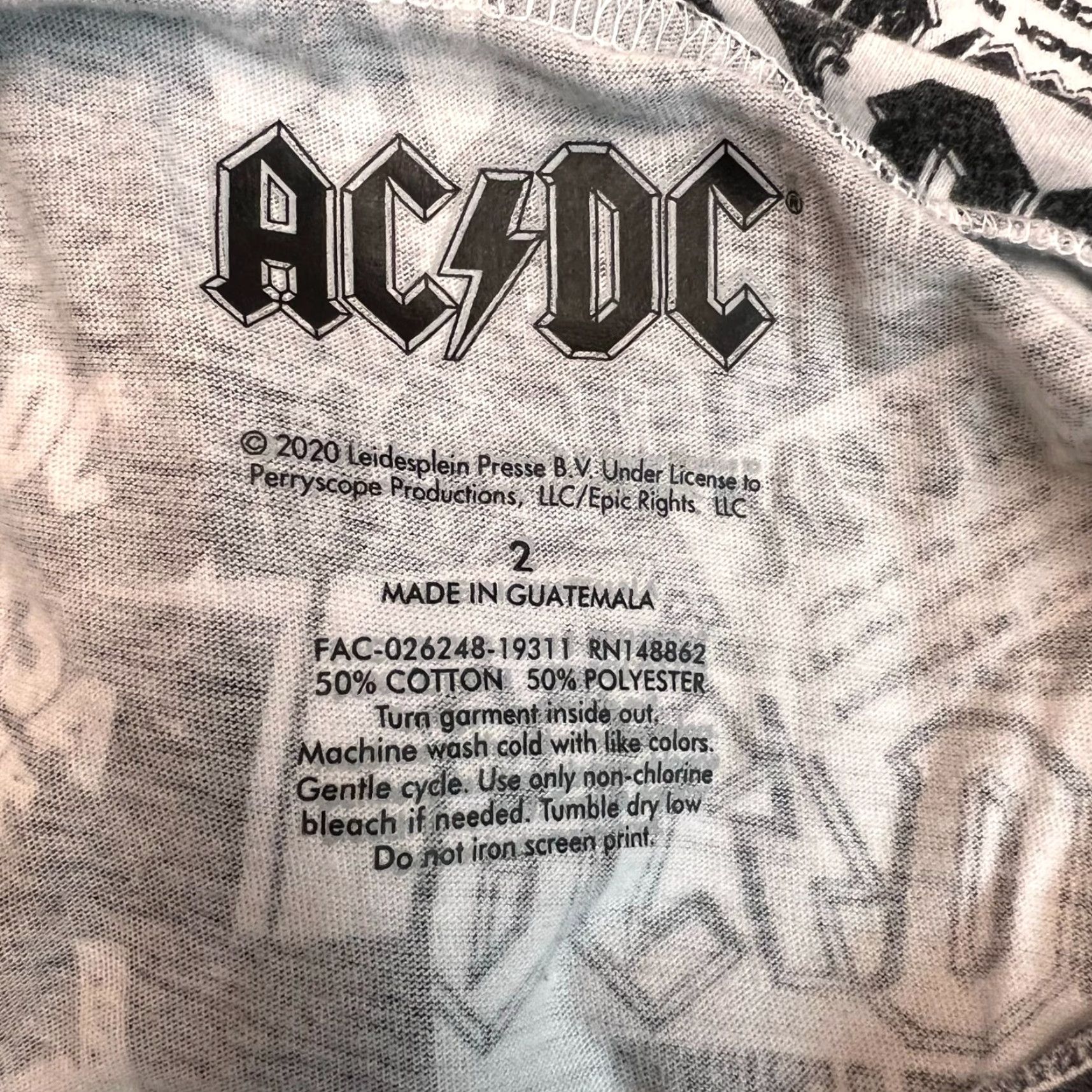 Vintage AC DC T-Shirt 2XL Adult Black White Graphic Print Shirt Mens Band Music All Over Print Size US XXL / EU 58 / 5 - 5 Thumbnail
