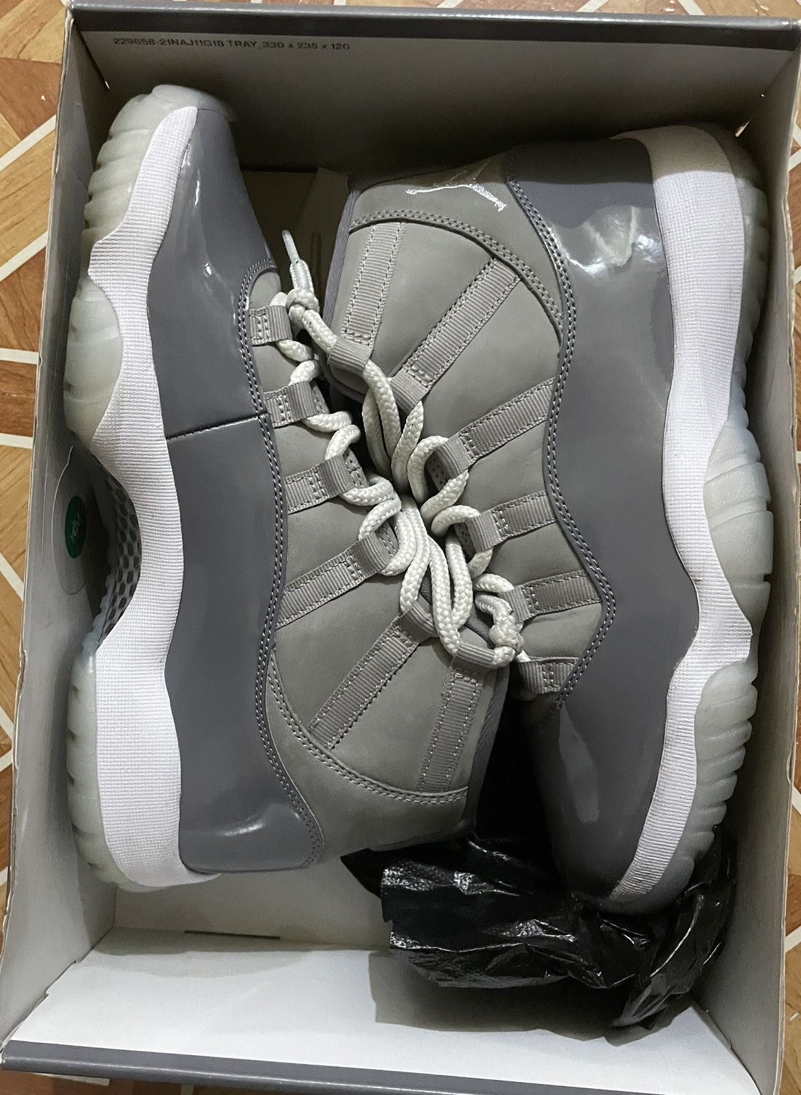 Jordan Brand Air Jordan 11 Cool grey Size US 9 / EU 42 - 4 Thumbnail