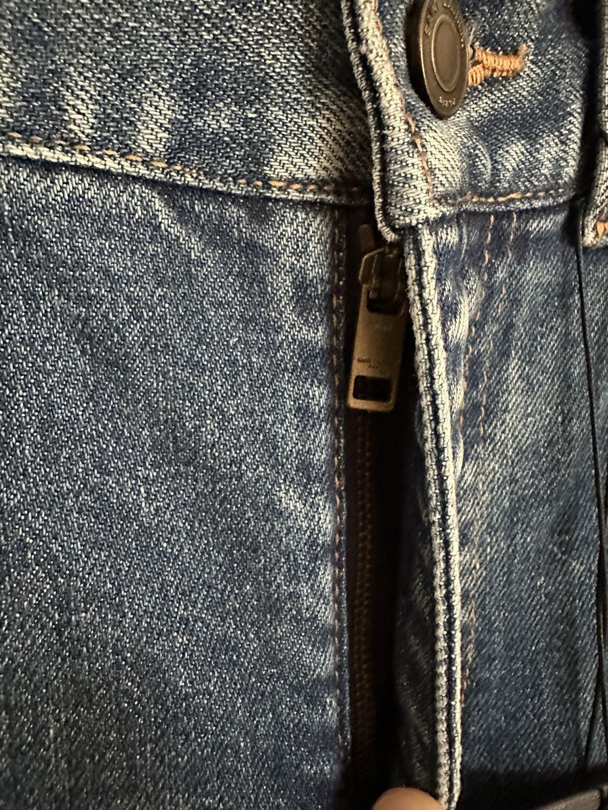 Saint Laurent Paris FW19 Saint Laurent distressed ripped jeans BNWT 30 D02 Size US 30 / EU 46 - 11 Thumbnail