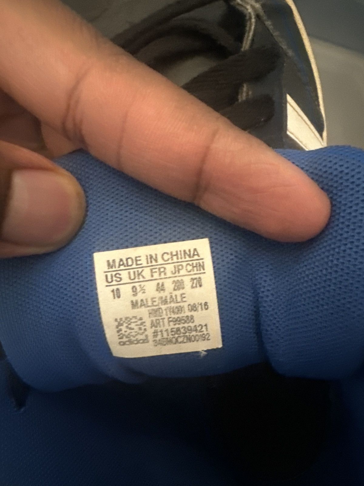 Adidas Adidas Hoops VS Mid Size US 10 / EU 43 - 5 Thumbnail