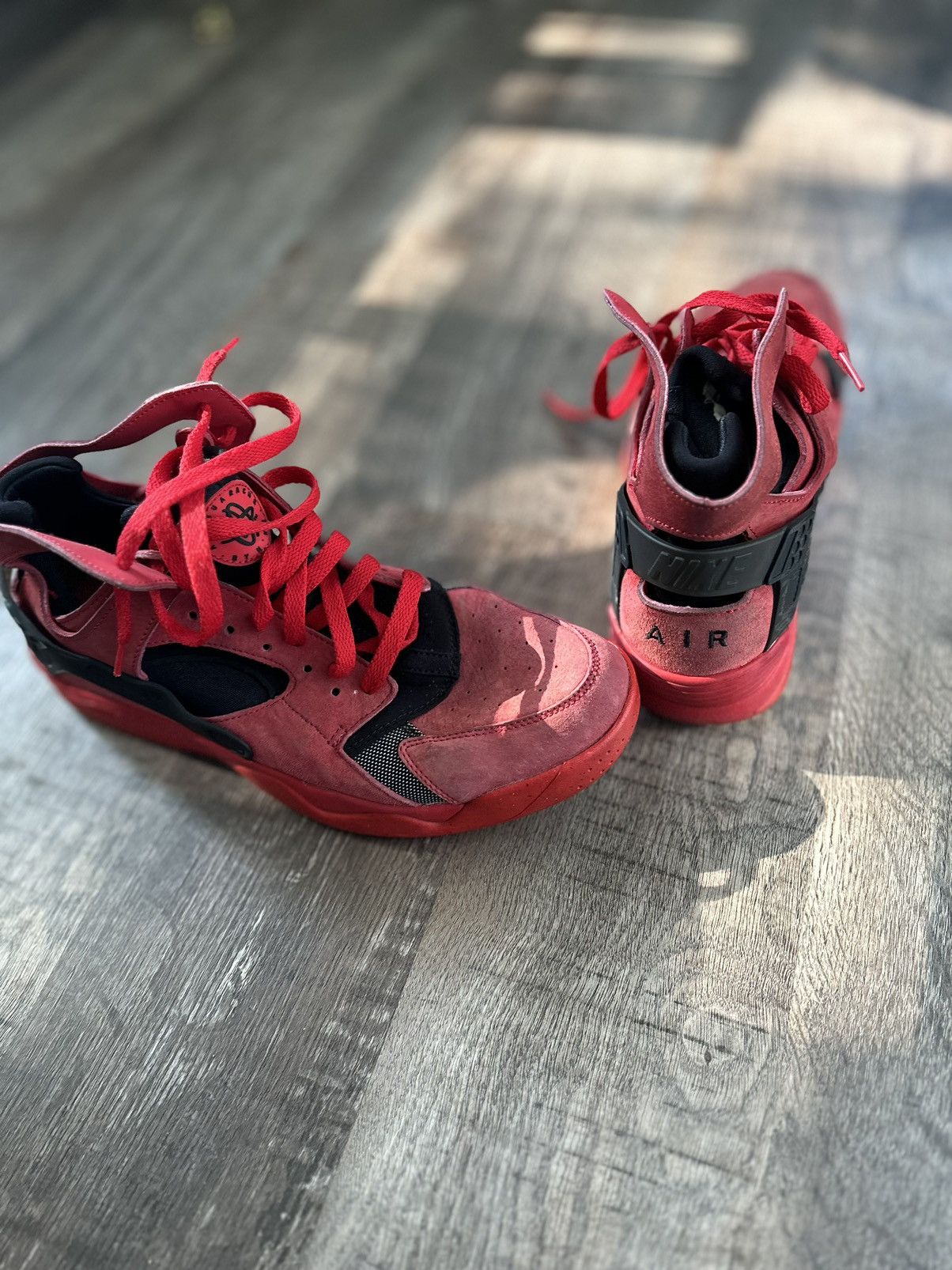 Nike Air Flight Huarache University Red Black 2014