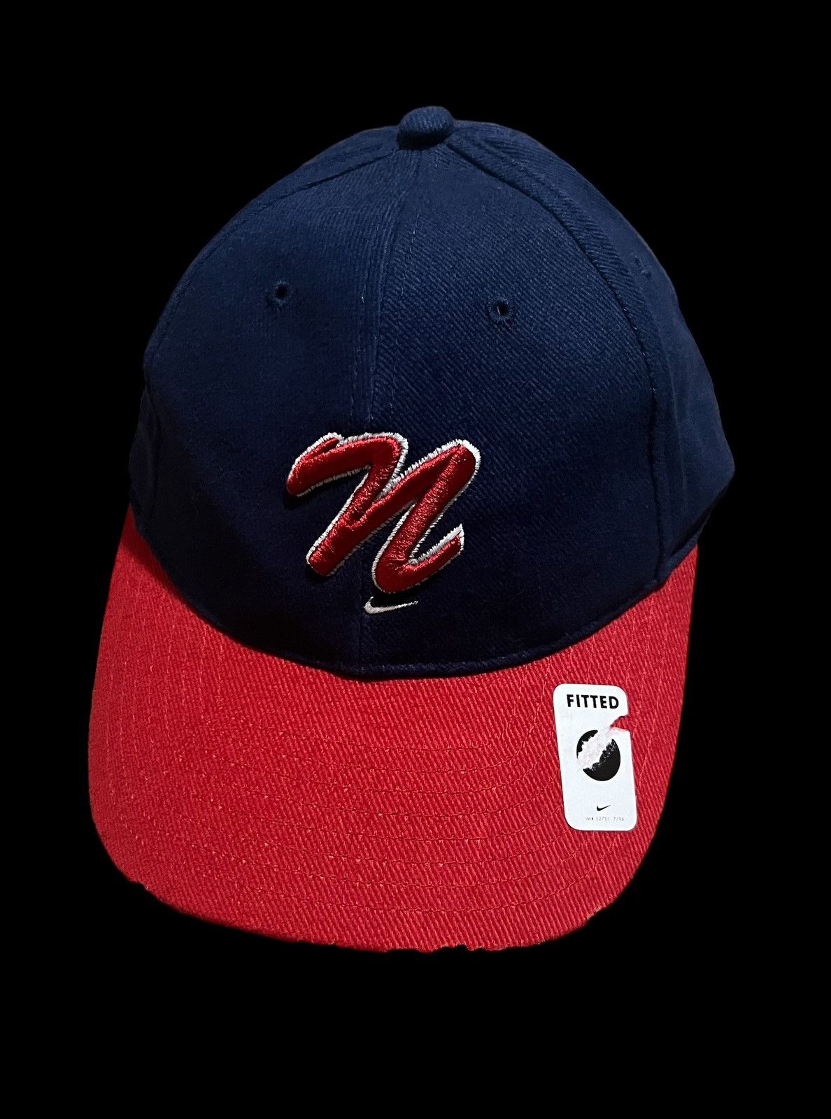 Nike Nike Vintage 90s Small Swoosh Hat Logo Cap Fitted 7 NWT Size ONE SIZE - 1 Thumbnail