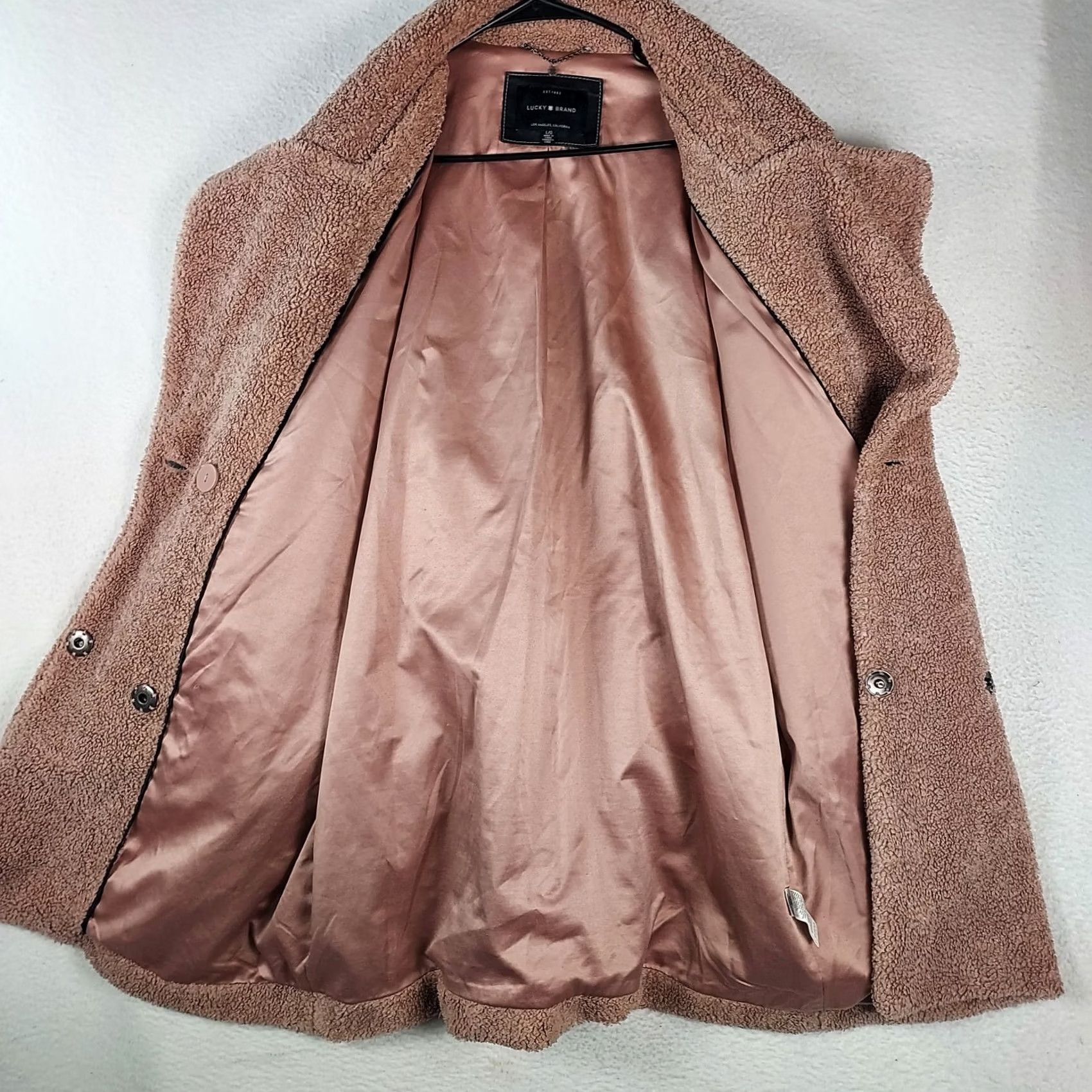 Lucky Brand VINTAGE? No. Lucky Brand Coat Pink Teddy Long Sleeve Solid Polyester L Womens Regular Jacket - but must use only original words and structure. Size L / US 10 / IT 46 - 3 Thumbnail