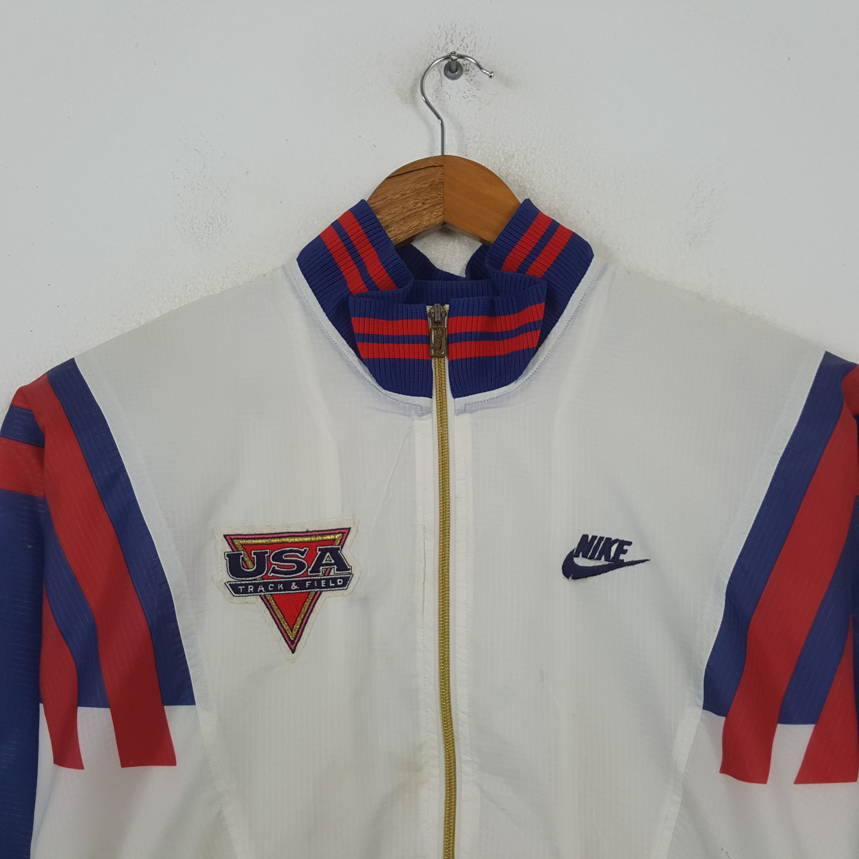 Nike Vintage Nike USD Track & Field Windbreaker Jacket RR11 Size US XXL / EU 58 / 5 - 4 Thumbnail