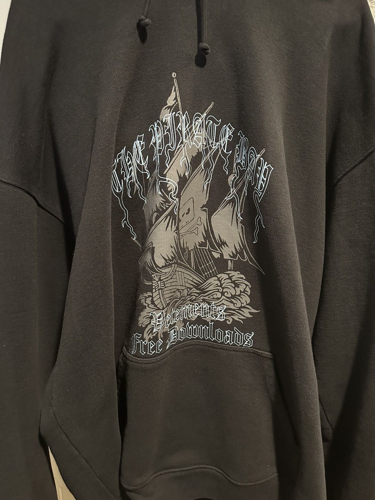 Vetements pirate hoodie hotsell