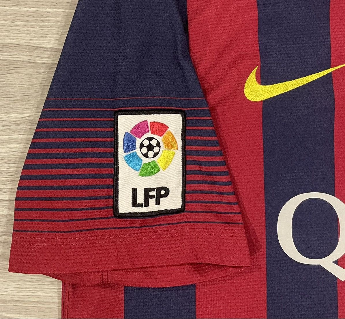 Nike Nike 2013/14 Barcelona Alex Song Soccer Jersey Men’s Medium Size US M / EU 48-50 / 2 - 6 Thumbnail