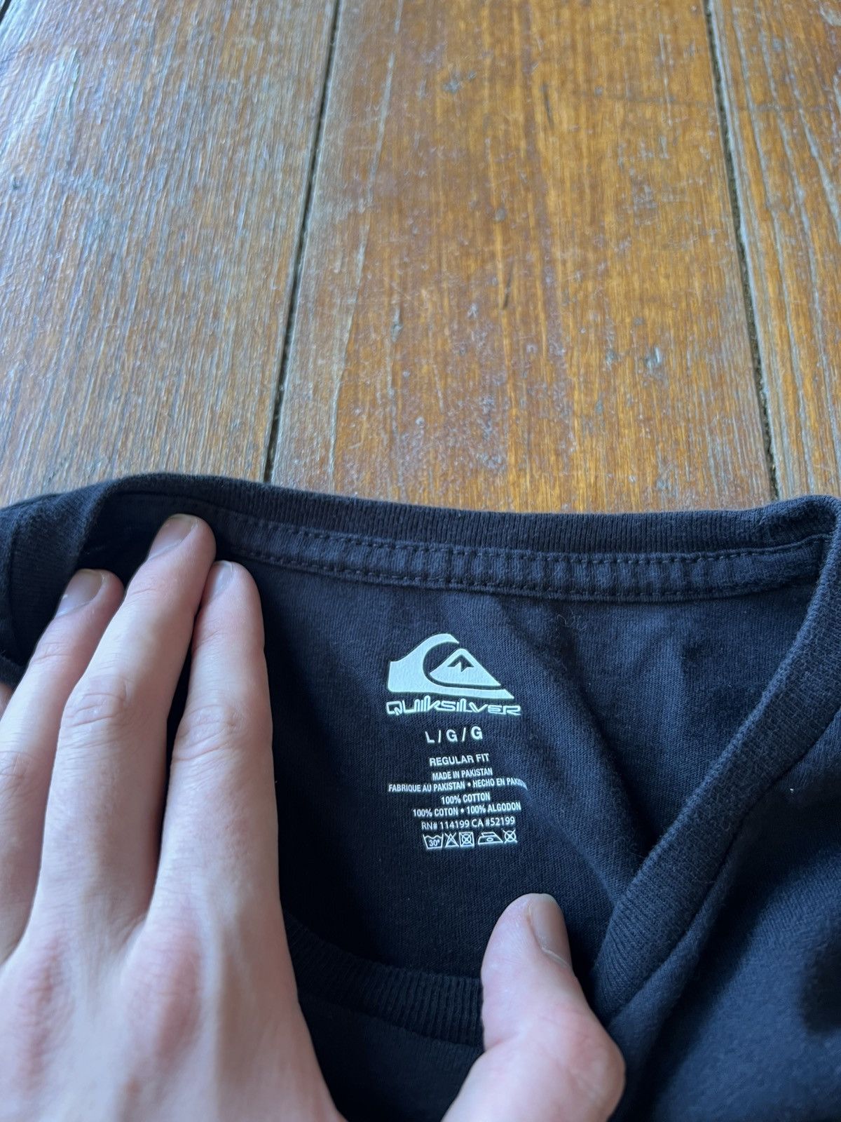 Quiksilver 2022 QUIKSILVER TAKING ROOTS LONGSLEEVE T SHIRT GTAPHIC SZ L Size US L / EU 52-54 / 3 - 7 Thumbnail