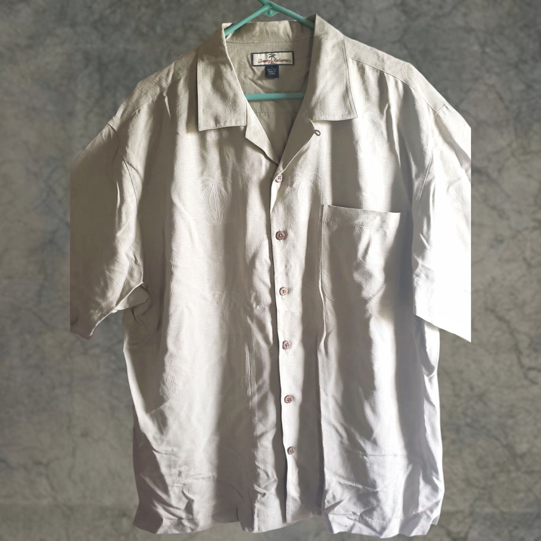 Tommy Bahama Tommy Bahama Shirt Mens L Silk Button-Down Short Sleeve Green 100% Silk Casual Beach Tropical Hawaii Size US L / EU 52-54 / 3 - 1 Thumbnail