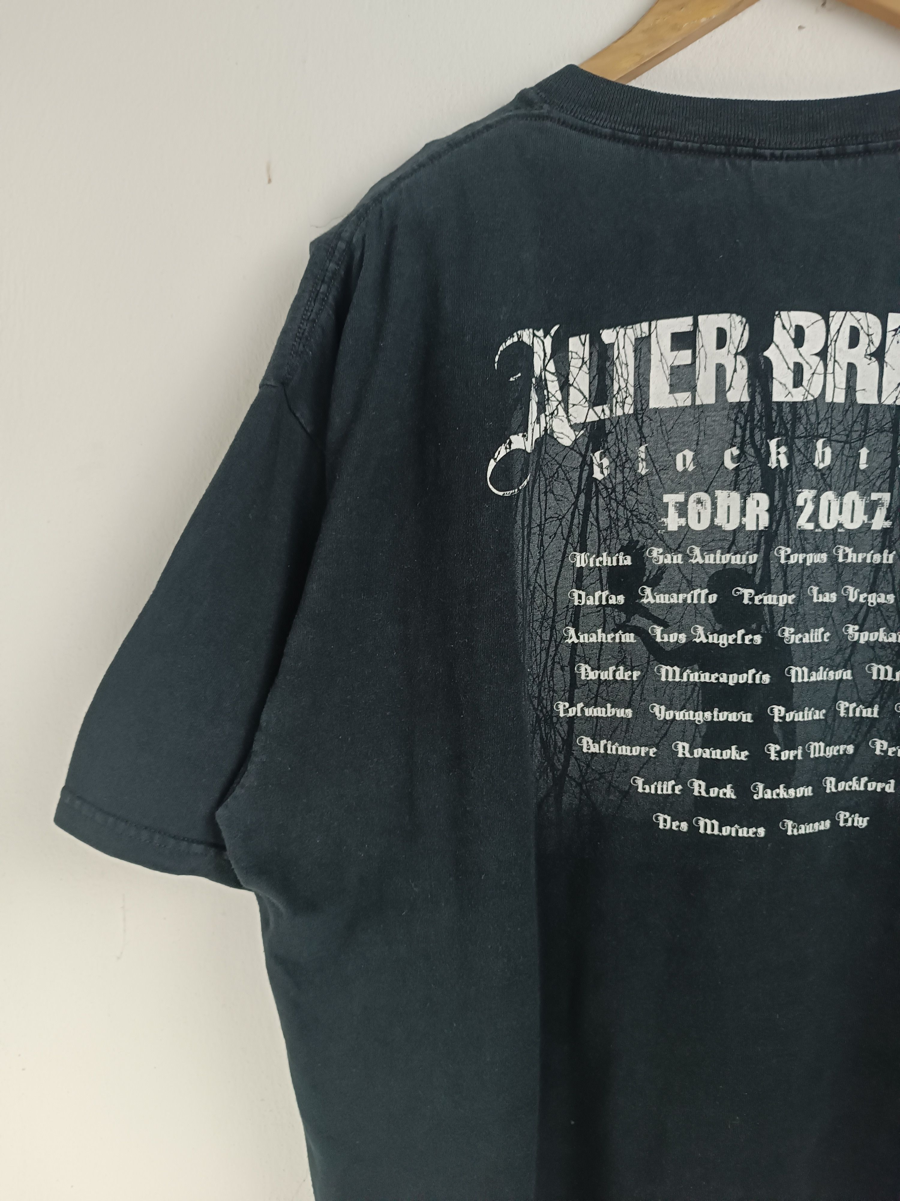 Vintage VINTAGE '07 ALTER BRIDGE TOUR TEE BENJAMIN CREED POD Size US XXL / EU 58 / 5 - 10 Thumbnail