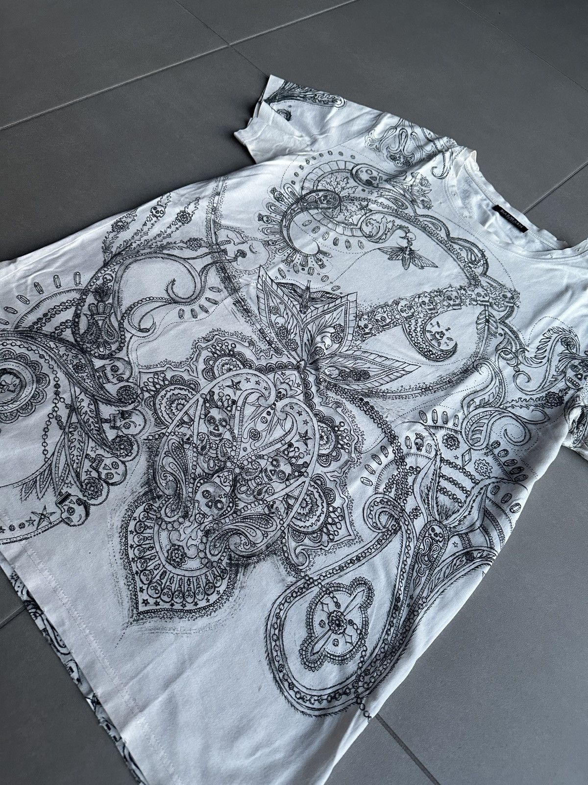 Balmain Balmain Homme AW09 distressed paisley print t-shirt Size US L / EU 52-54 / 3 - 6 Thumbnail