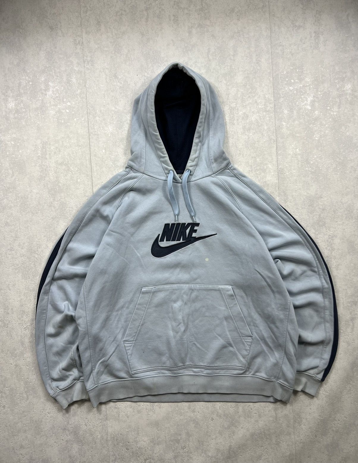 Nike 00’s NIKE BOXY BOG SWOOSH LOGO Y2K DISTRESSED HOODIE Size US XL / EU 56 / 4 - 1 Thumbnail