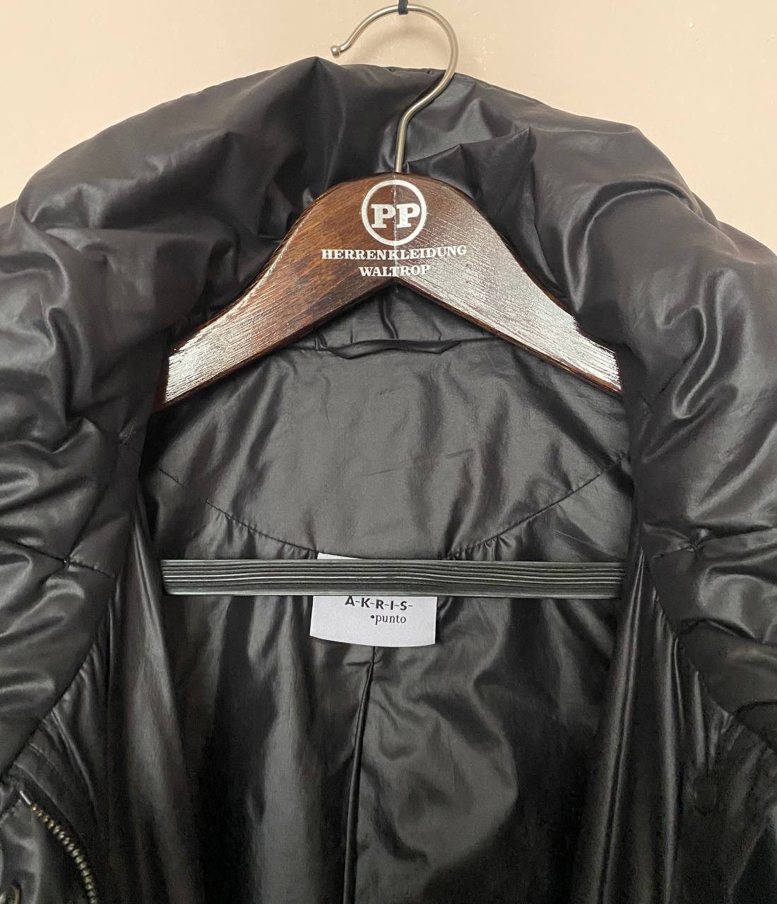 Akris Akris punto puffer jacket avant-garde black Size M / US 6-8 / IT 42-44 - 8 Thumbnail