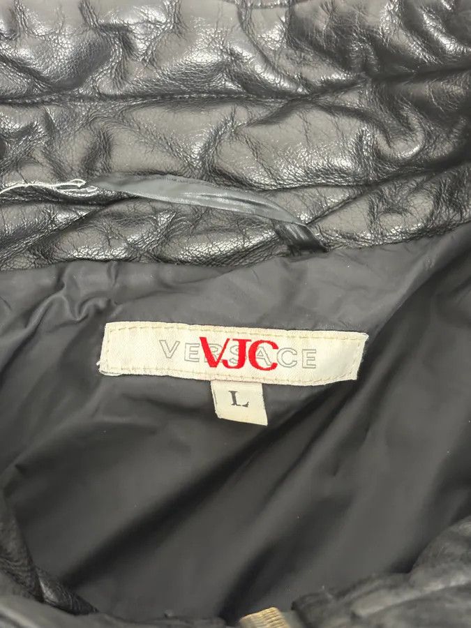 Versace 2000s Versace Black Puffer Bomber Jacket Size US M / EU 48-50 / 2 - 10 Thumbnail