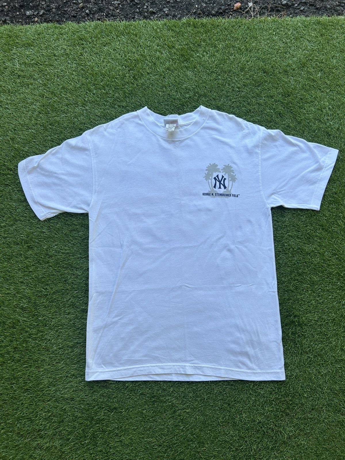 Majestic 2010 New York Yankees Spring Training T-Shirt Size US M / EU 48-50 / 2 - 2 Thumbnail