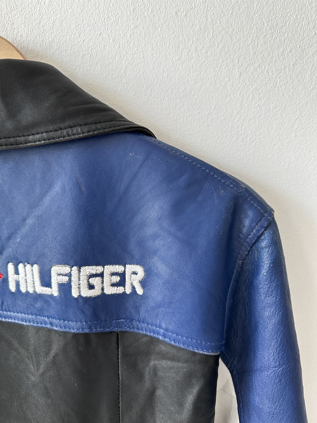 Tommy Hilfiger × Vintage Vintage Tommy Hilfiger Faded Racing Biker Jacket Size US M / EU 48-50 / 2 - 19 Thumbnail