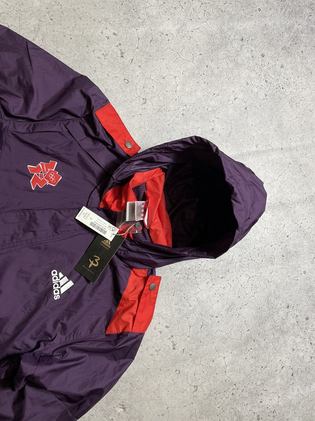Adidas New Adidas London 2012 Big Logo Y2K Nylon Jacket Size US S / EU 44-46 / 1 - 6 Thumbnail