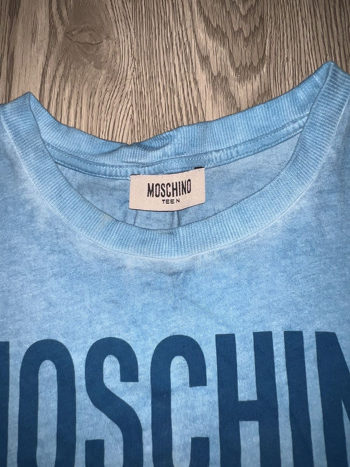Moschino Moschino teen dyed blue t shirt 💙🌊 Size S / US 4 / IT 40 - 6 Thumbnail