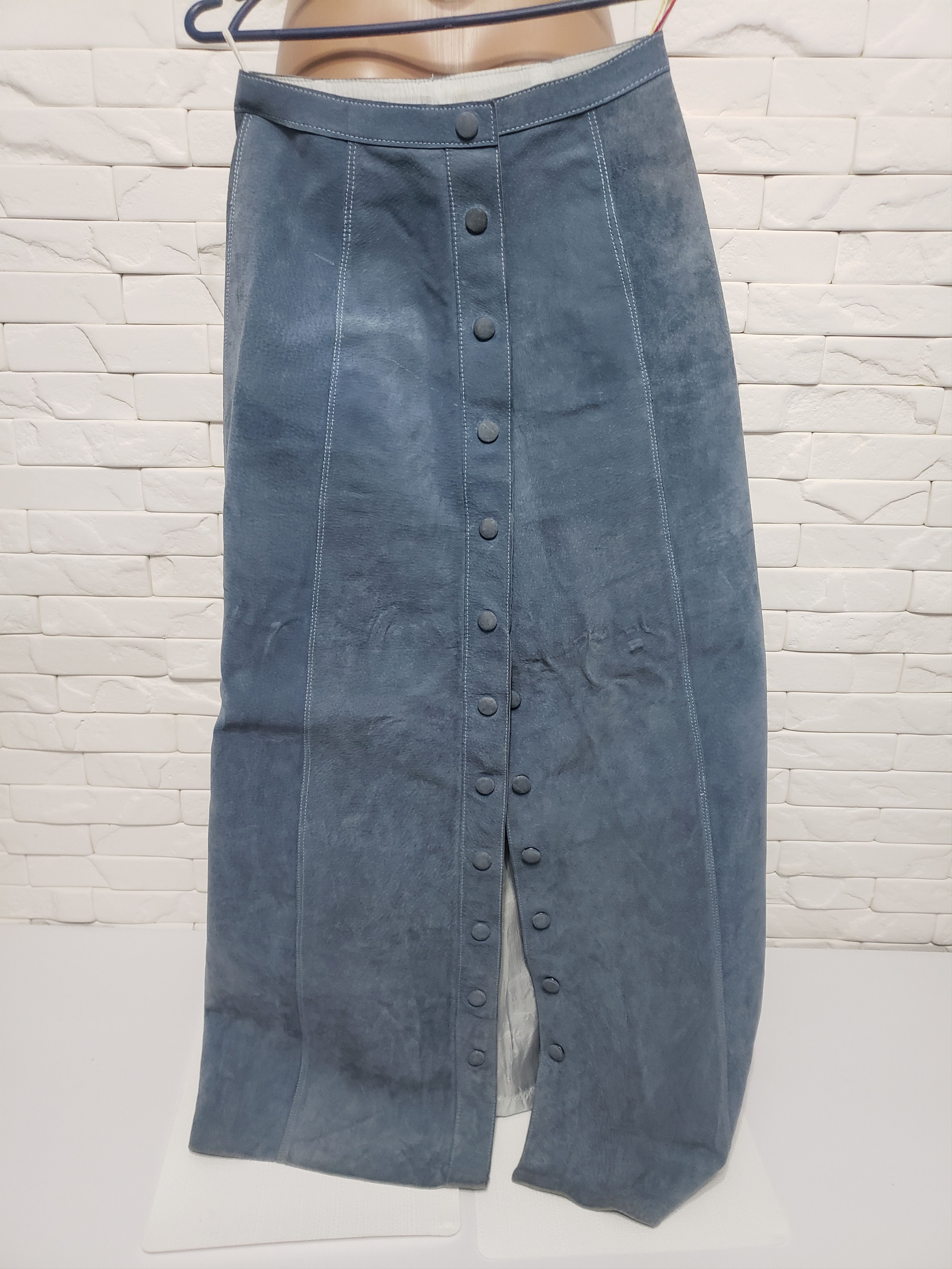 Genuine Leather Cute blue leather skirt. Size 25" / US 0 / IT 36 - 9 Thumbnail