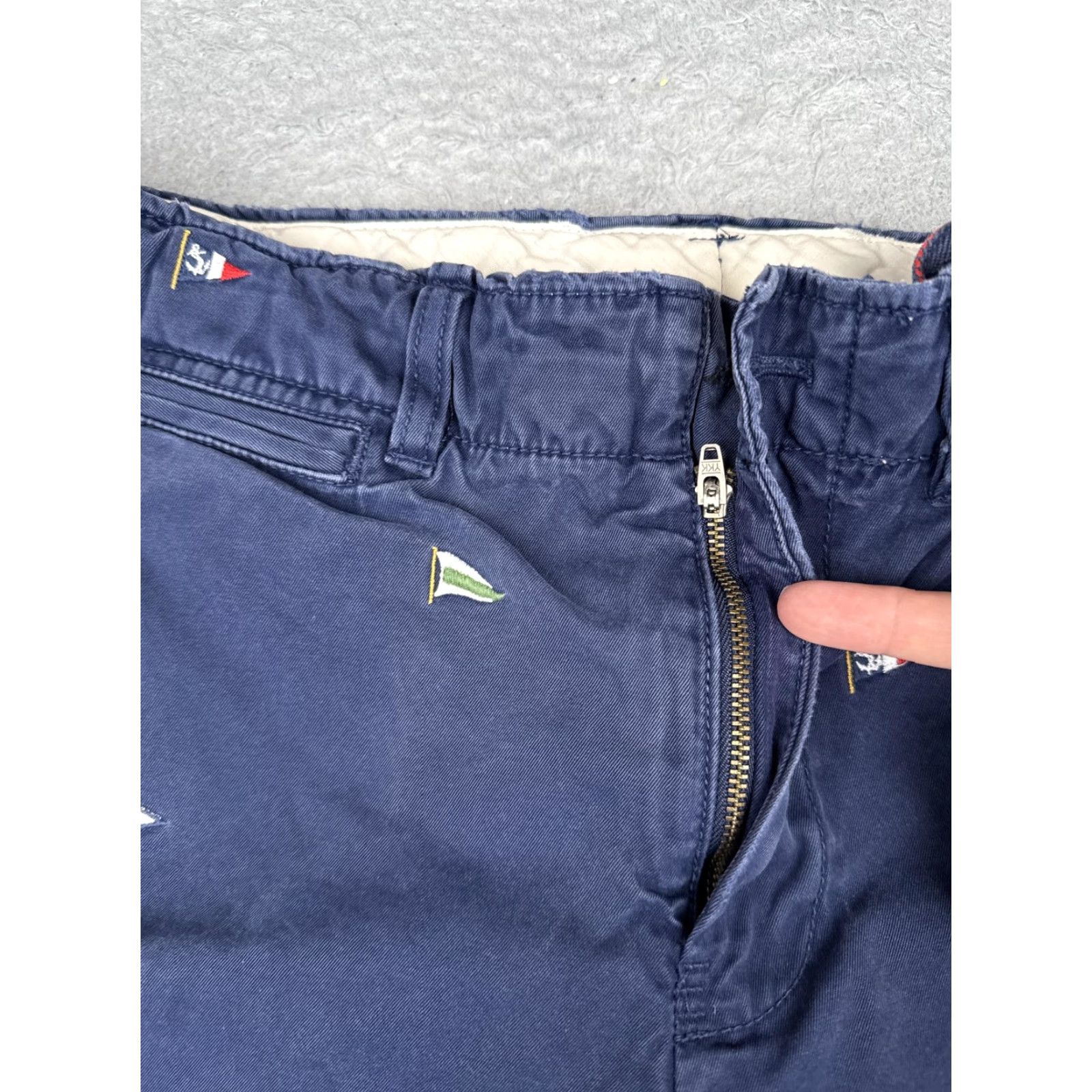 Polo Ralph Lauren Polo Ralph Lauren Shorts Men 33 Blue Chino Nautical Flags 10 Inseam Casual Beach Size US XS / EU 42 / 0 - 6 Thumbnail