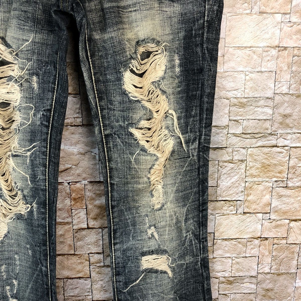 Japanese Brand Maraxia Black Distressed Denim Pants #A1015 Size 27" / US 4 / IT 40 - 10 Thumbnail