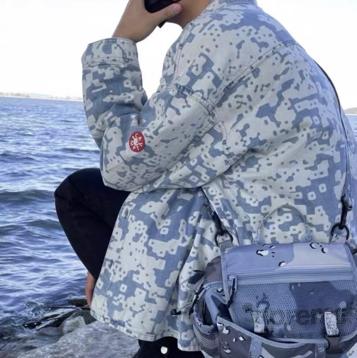 Cav Empt C.E CAVEMPT NOISE WASHED DENIM JACKET Size US XL / EU 56 / 4 - 5 Thumbnail