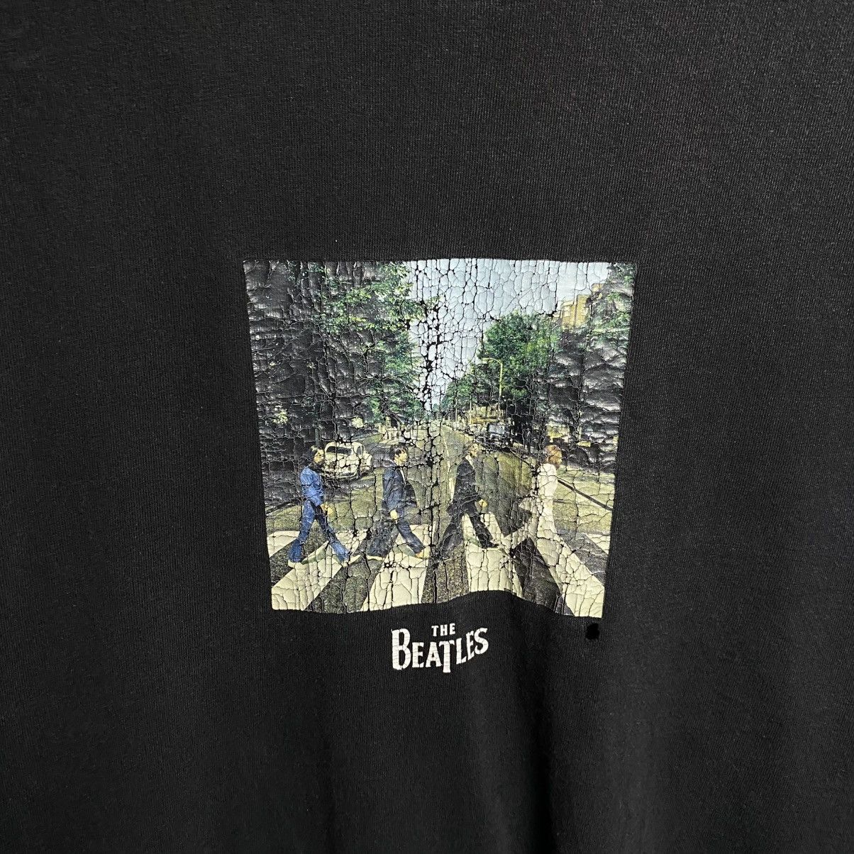 Band Tees Vintage The Beatles 2005 Big Logo rock band tee size M Size US M / EU 48-50 / 2 - 2 Thumbnail