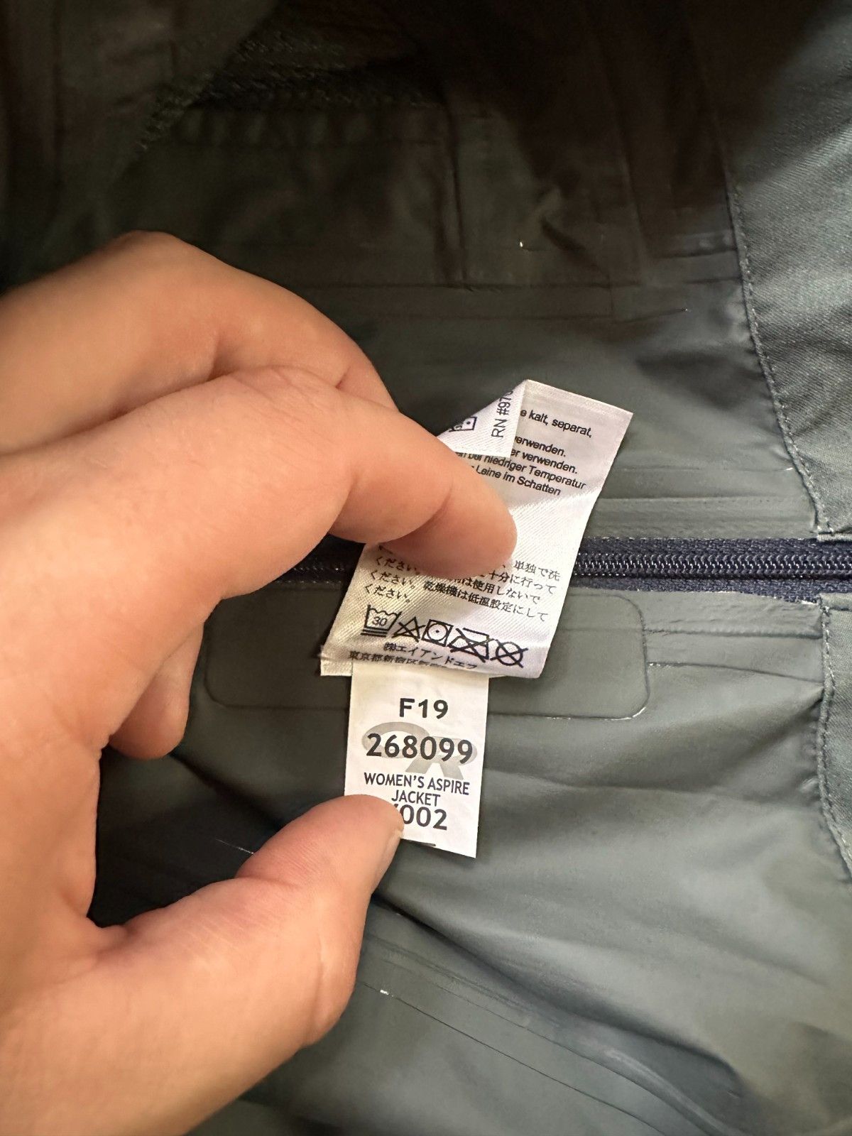 Outdoor Research Outdoor Research Foray Gore-Tex Jacket Waterproof Blue Sz M Size M / US 6-8 / IT 42-44 - 13 Thumbnail