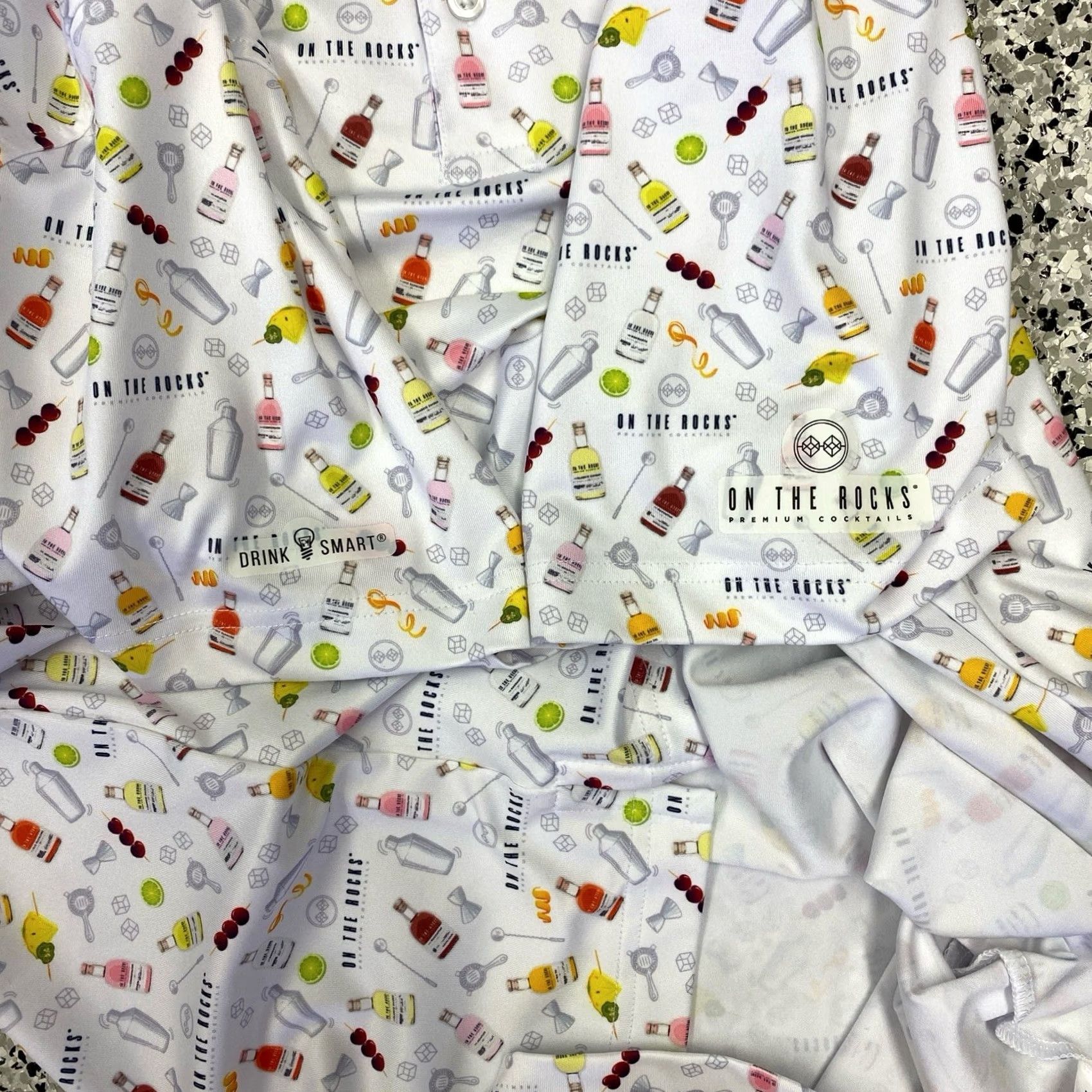 Vintage On The Rocks Polo Shirt Men M White Golf Performance Cocktails All Over Print Shirt Polo Size US M / EU 48-50 / 2 - 5 Thumbnail