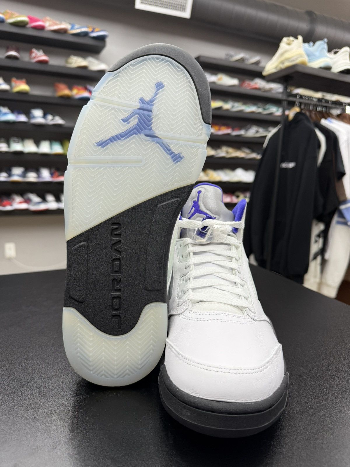 Jordan Brand Size 11 - Jordan 5 Retro Dark Concord Size US 11 / EU 44 - 10 Thumbnail