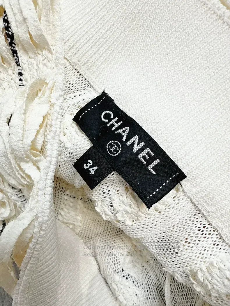 Chanel Chanel 18S waterfall series white black letter logo tweed Size 42" / US 20 - 6 Thumbnail