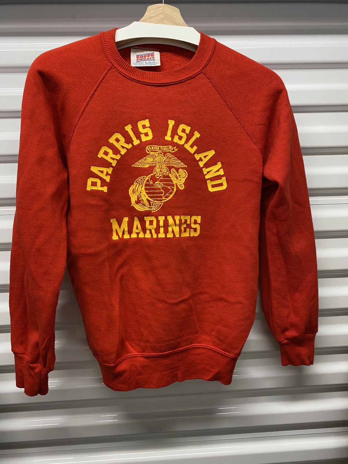 Vintage 90s Vintage “Paris Island” Marines Sweatshirt - Red - Medium Size US M / EU 48-50 / 2 - 5 Thumbnail