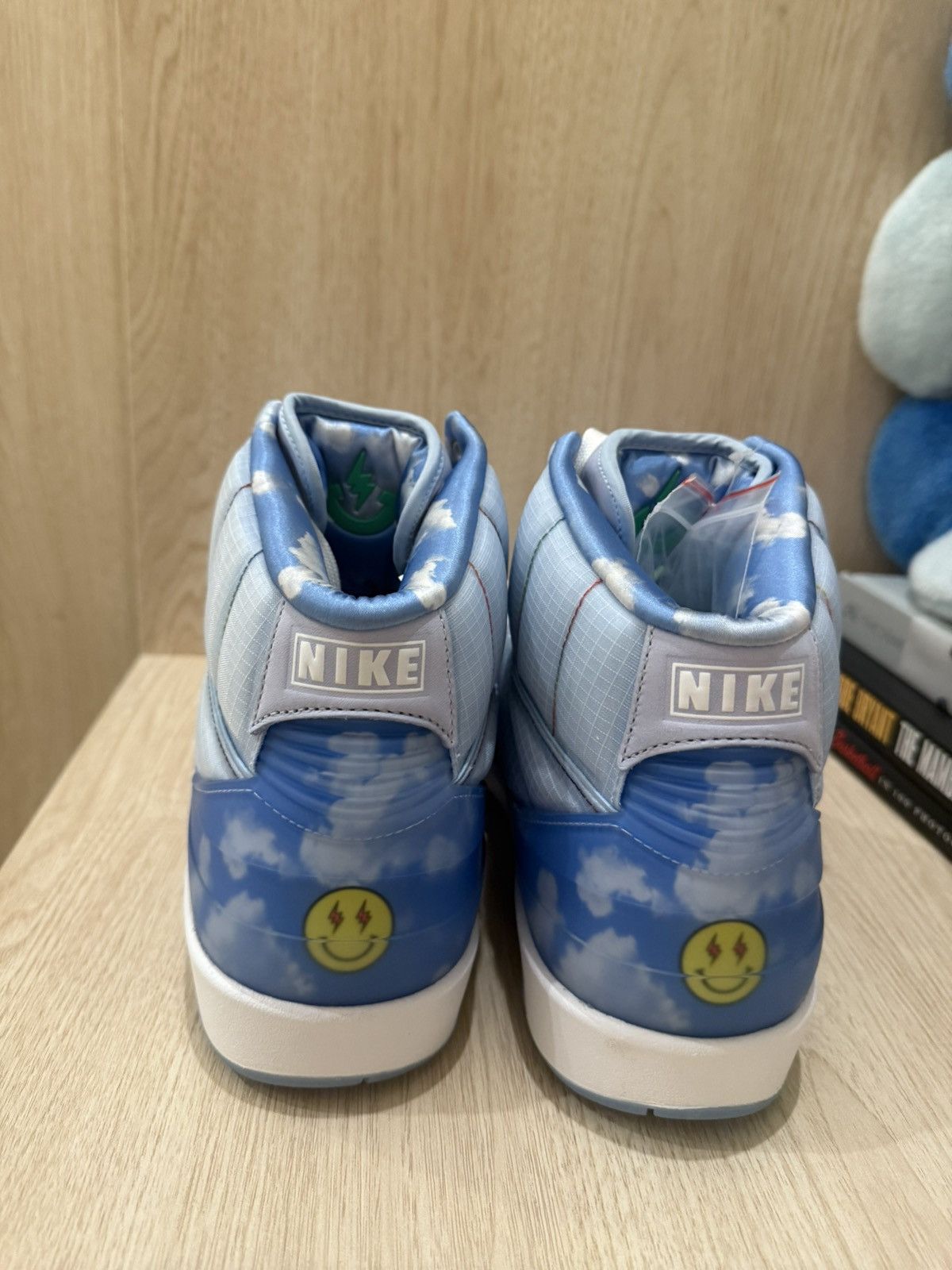 J Balvin × Jordan Brand jordan 2 j balvin retro Size US 12 / EU 45 - 3 Thumbnail