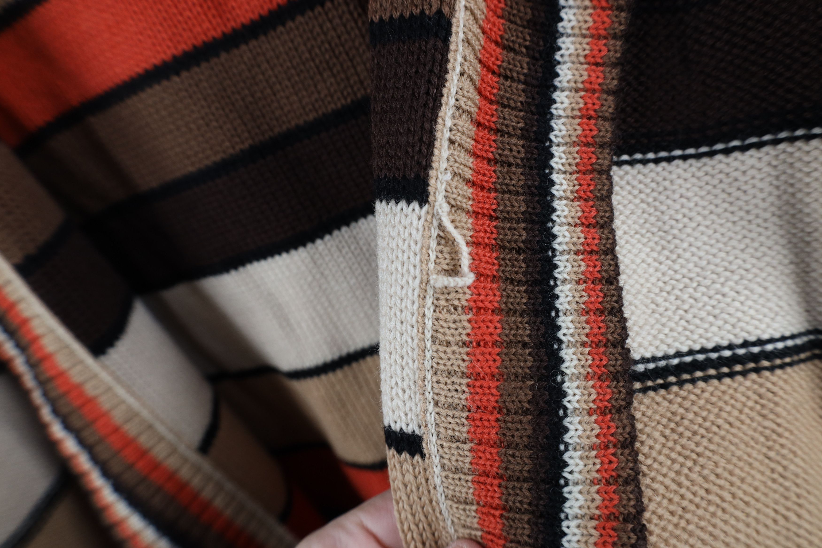 Vintage Deadstock Vintage 70s Mid Century Modern Wool Knit Sweater Size L / US 10 / IT 46 - 7 Thumbnail