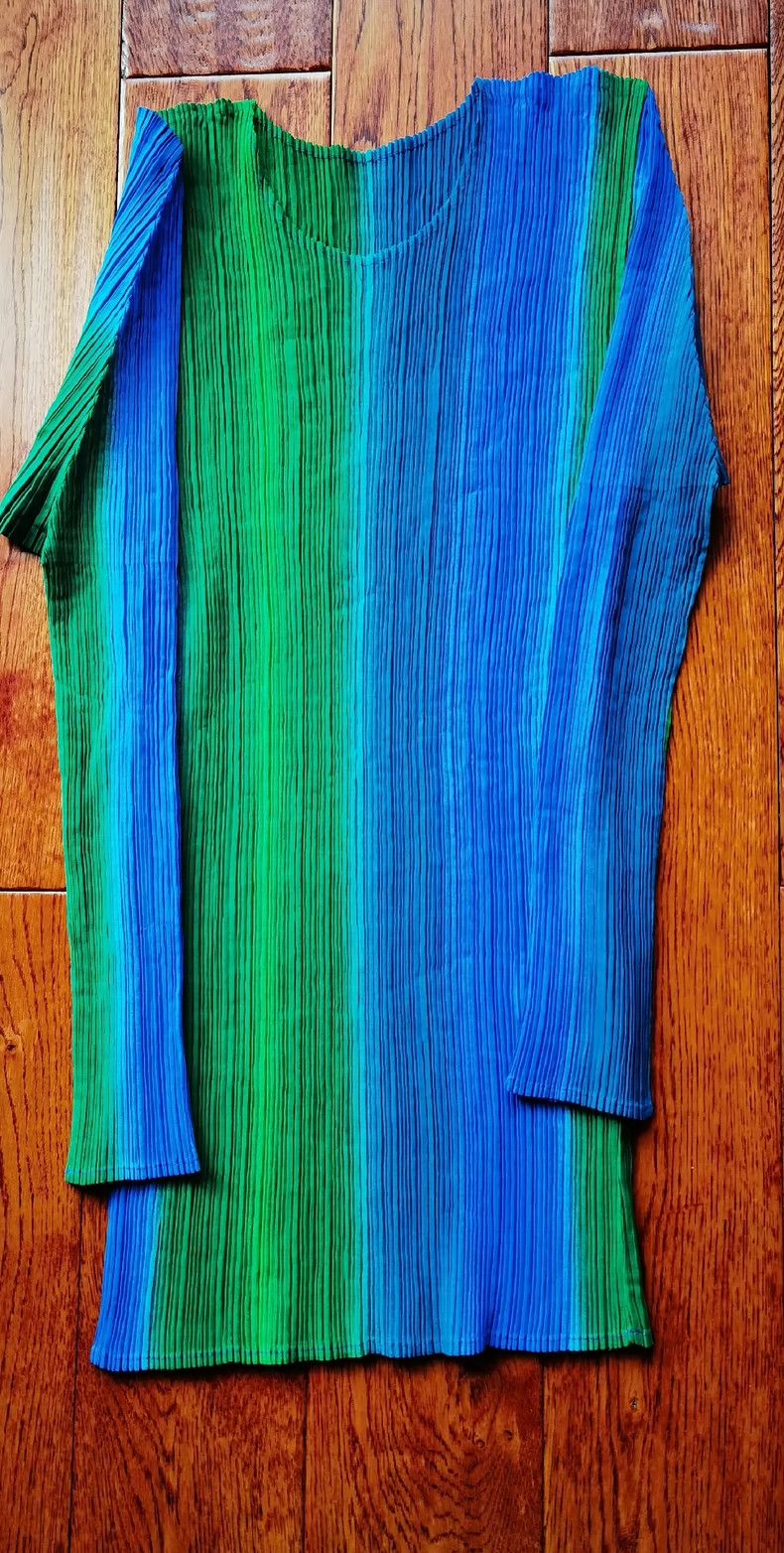 Issey Miyake Issey Miyake Gradient top Size M / US 6-8 / IT 42-44 - 1 Thumbnail