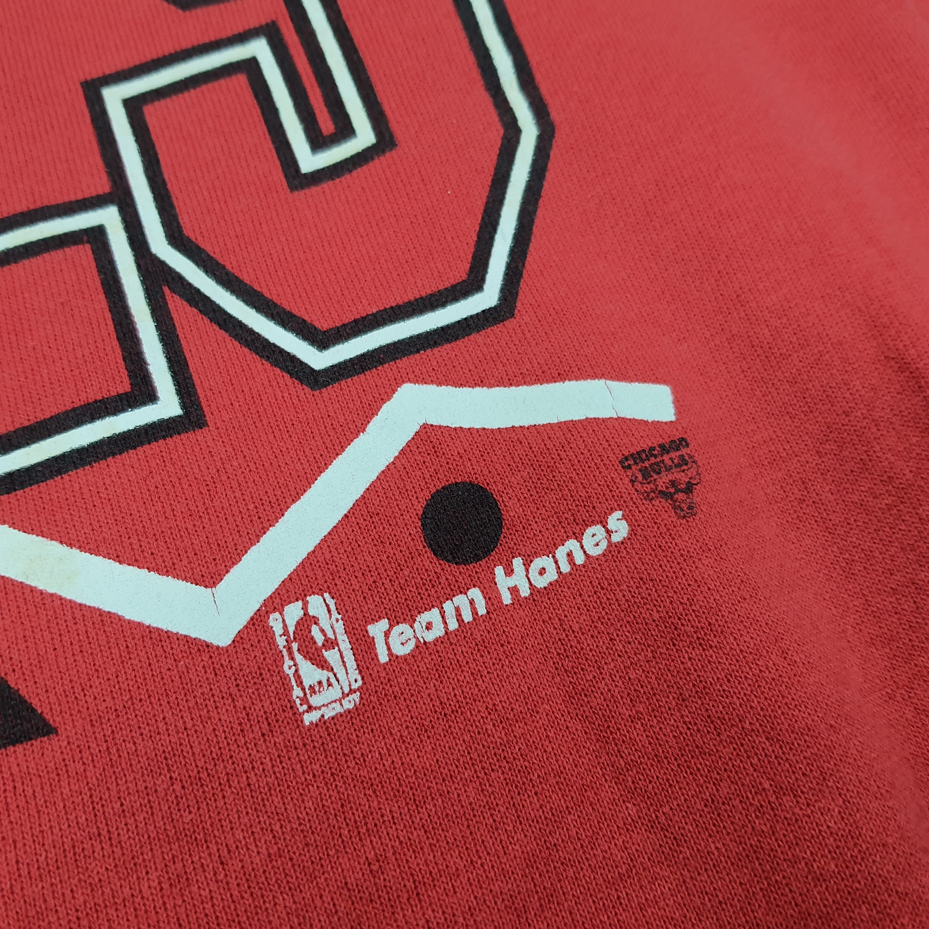 Hanes Vintage NBA Chicago Bulls Basket Ball Sweatshirt C260N17 Size US M / EU 48-50 / 2 - 3 Thumbnail
