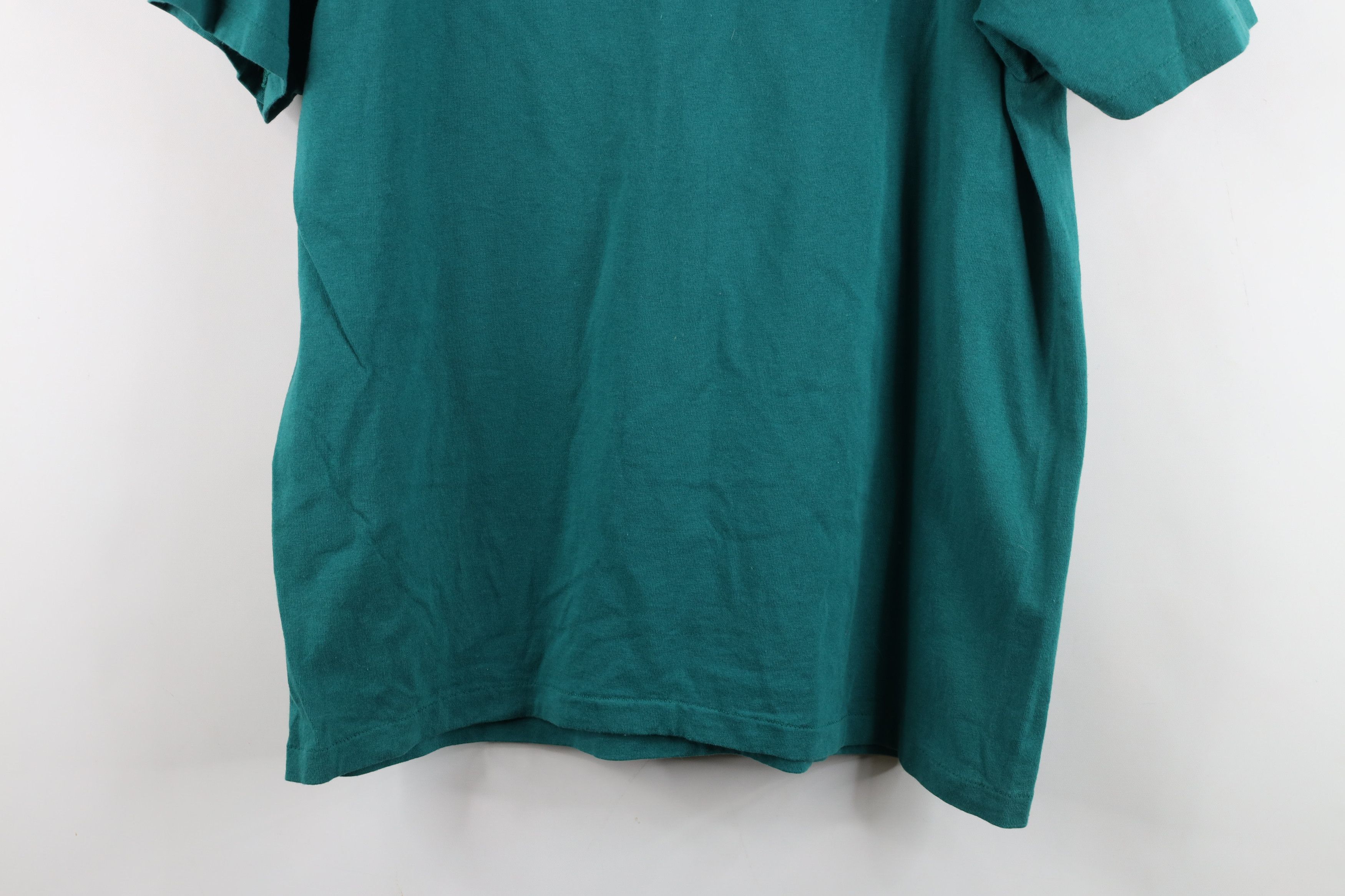 Hanes Vintage 90s Hanes Short Sleeve V-Neck T-Shirt Green Cotton Size US M / EU 48-50 / 2 - 11 Thumbnail