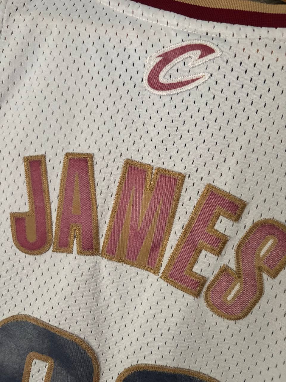 Reebok Vintage LeBron James Cleveland Cavaliers Jersey Throwback Size US L / EU 52-54 / 3 - 7 Thumbnail