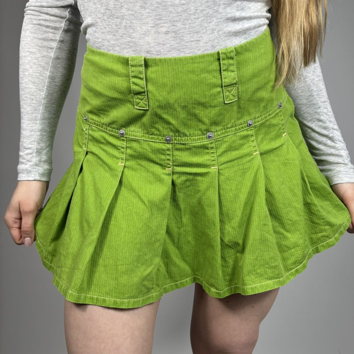 Japanese Brand Vintage Y2K Japanese Style Flared Retro Mini Skirt 90s Style Size 26" / US 2 / IT 38 - 3 Thumbnail