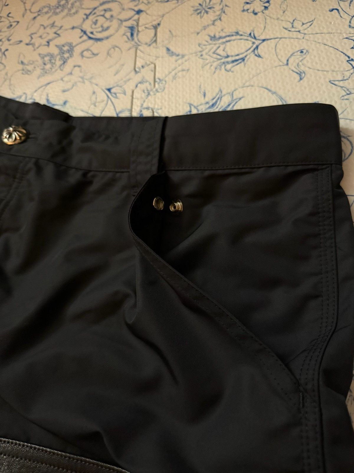 Chrome Hearts Chrome Hearts Nylon Leather Carpenter Shorts Size US 38 / EU 54 - 5 Thumbnail