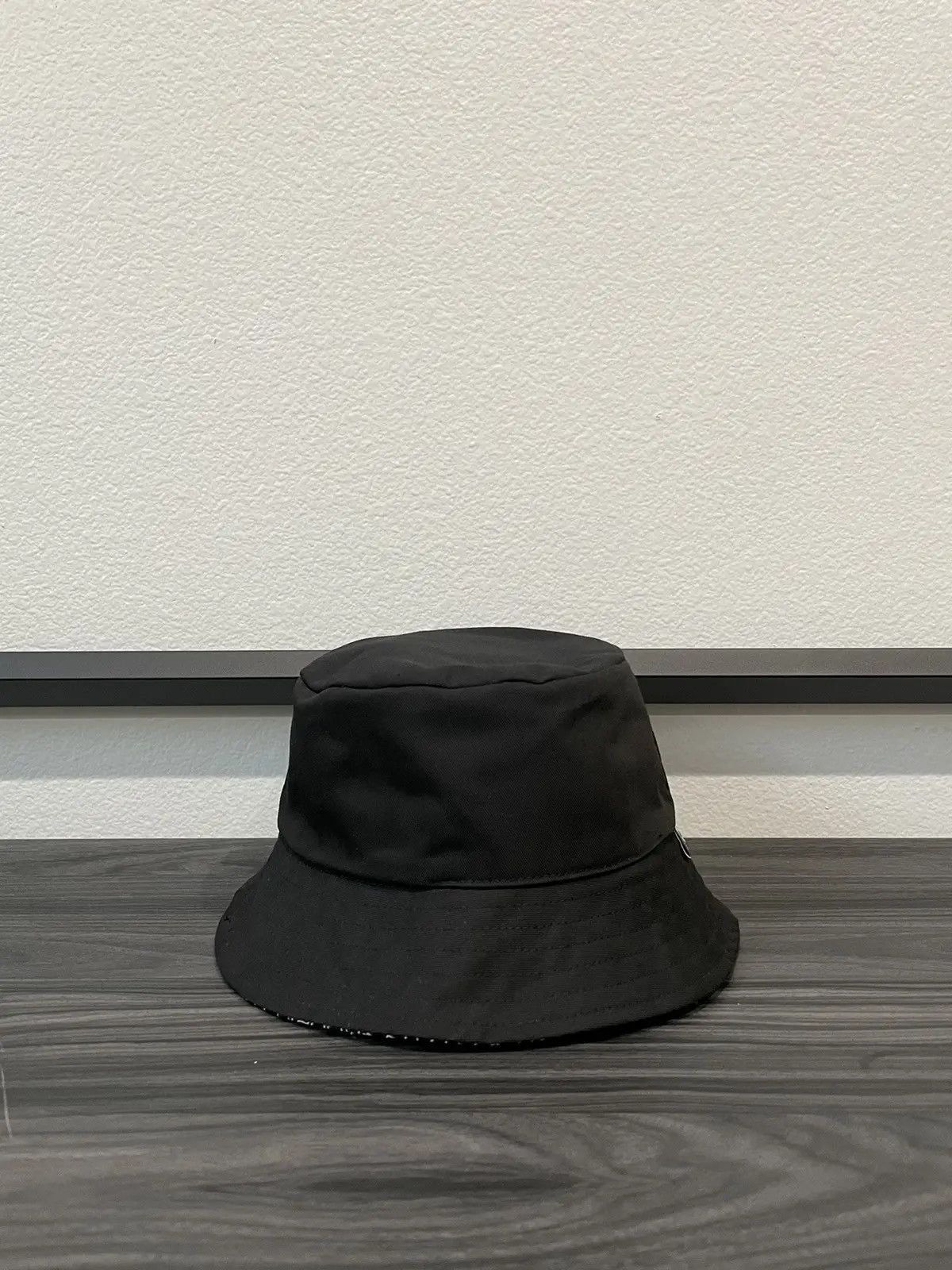 Takashi Murakami Takashi Murakami ComplexCon Reversible Bucket Hat Size Large Size ONE SIZE - 5 Thumbnail