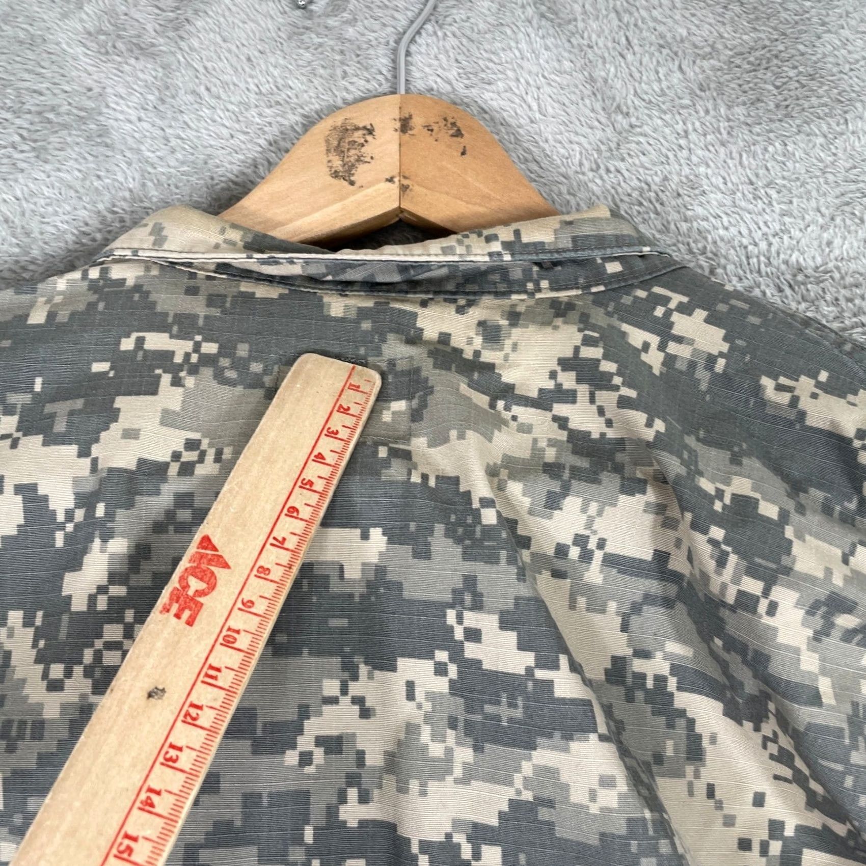 Vintage VINTAGE US Army Combat Uniform Jacket Mens L Gray Digital Camo ACU Field Coat Size US L / EU 52-54 / 3 - 5 Thumbnail